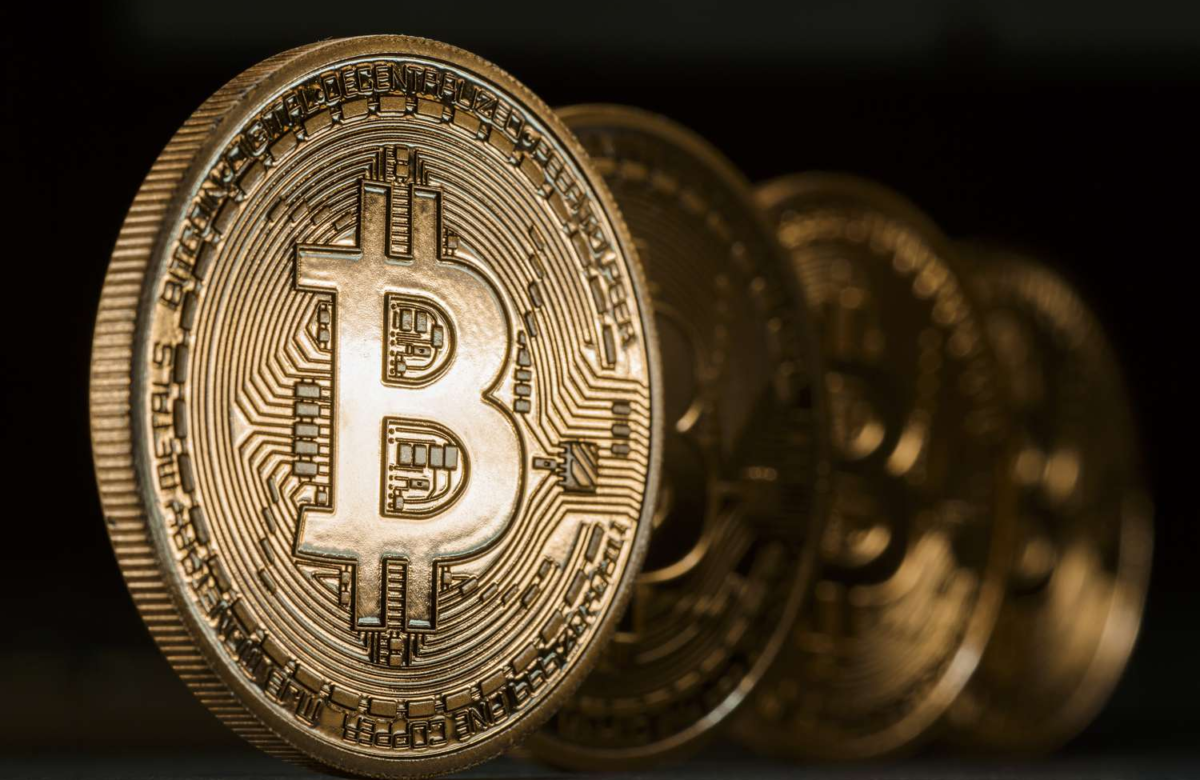 Bitcoin Tumbles Below $68K – Analysts Debate Next Support Levels